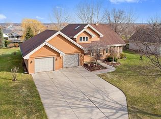 719 Lone Oak Rd, De Pere, WI 54115