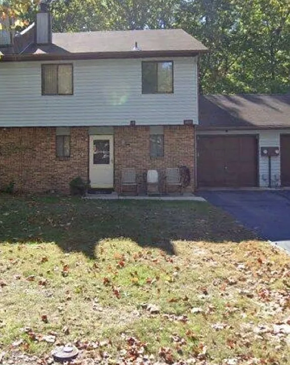 3 Swan Rd