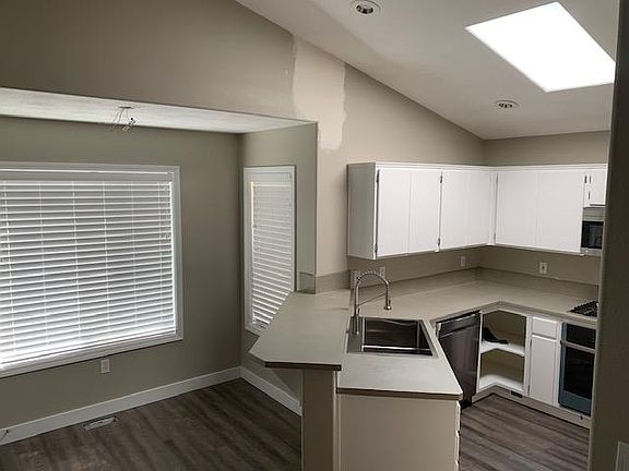 Nook area off of the kitchen