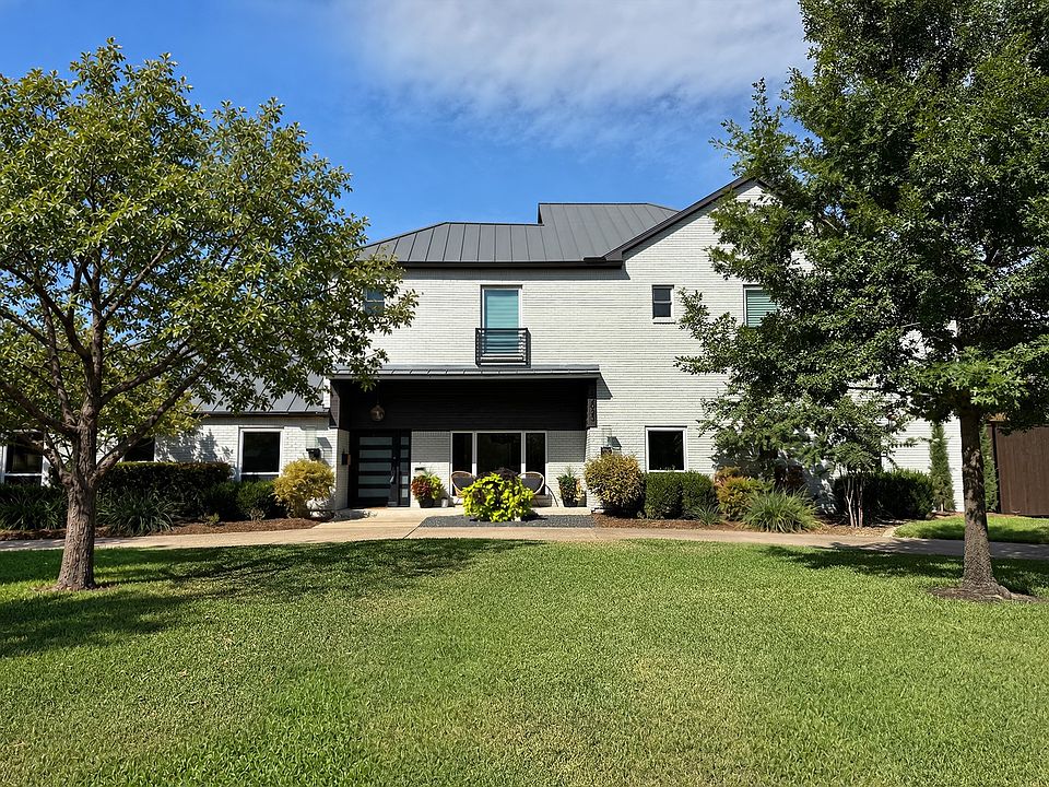 1st image of 12023 Fieldwood Ln