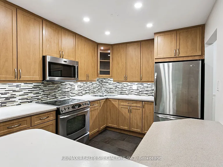 3500 Glen Erin Dr #55 — Photo 6