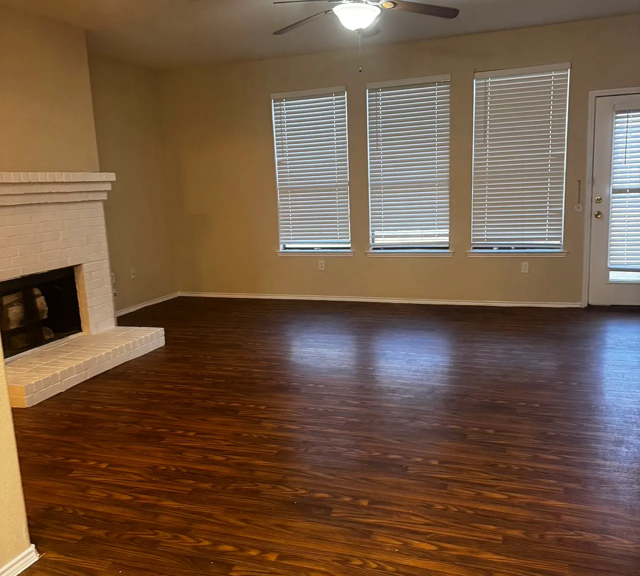 5 bed, 2207 sqft, $2,680 — Photo 3