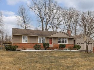 100 Old Farm Rd, Bristol, CT 06010