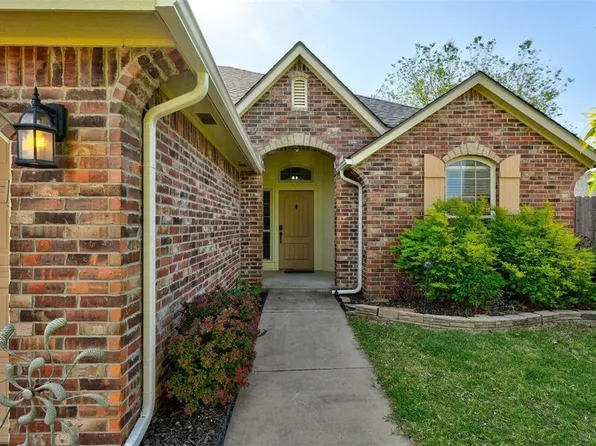 300 SW 172nd Cir, Oklahoma City, OK 73170