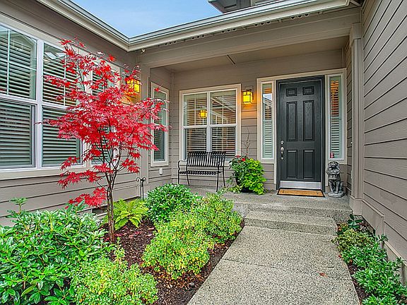 2nd image of 23939 NE 127th St