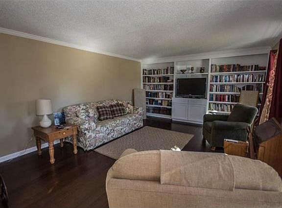 4th image of 5333 Crowndun Dr