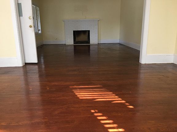 4th image of 1394 Yosemite Ave