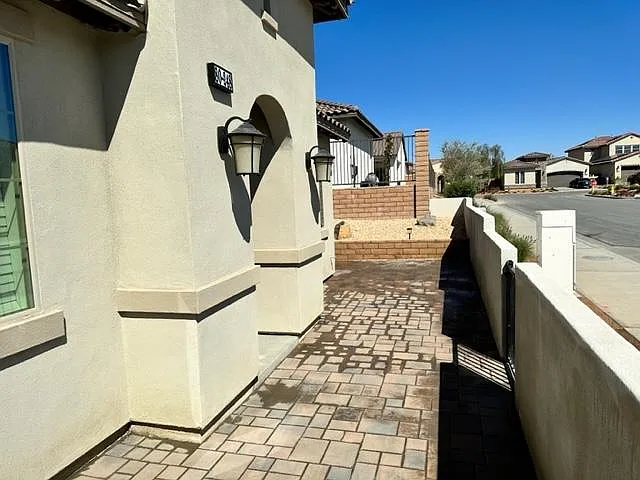 Building Photo - 80248 Whisper Rock Way