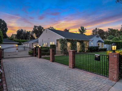 21219 De La Osa St, Woodland Hills, CA, 91364