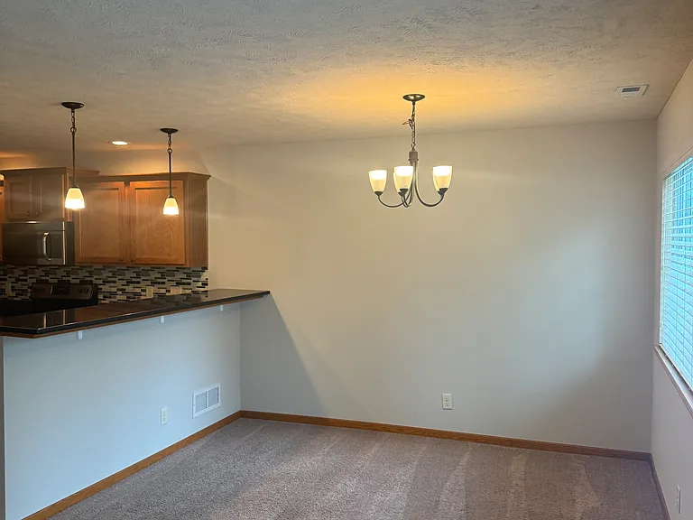 5721 Brendon Ln — Photo 3