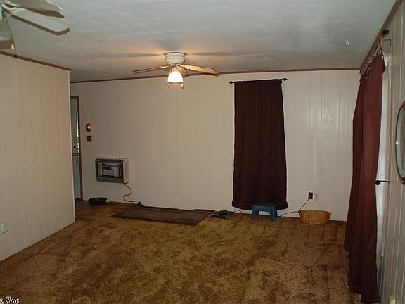2nd image of 118 Polk St N #18