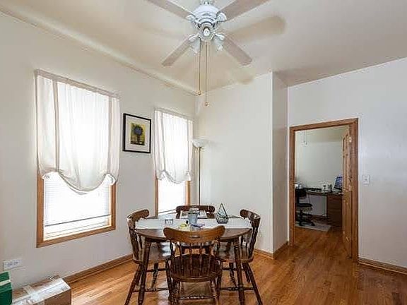3rd image of 3024 N Sawyer Ave #1