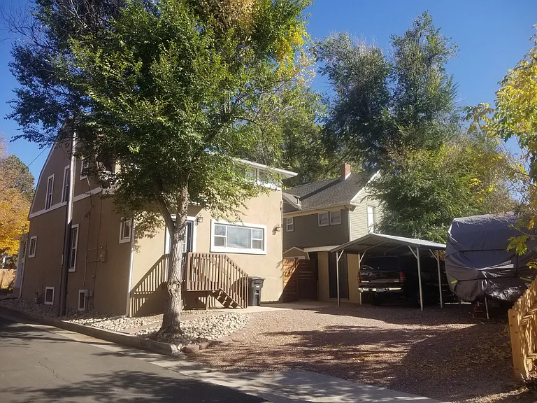 601 E Columbia St — Photo 14