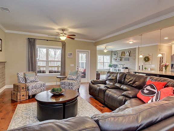 5th image of 530 Kirkwood Dr