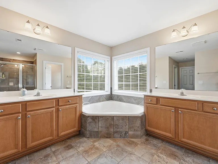 5816 Acorn Knoll Pl — Photo 20