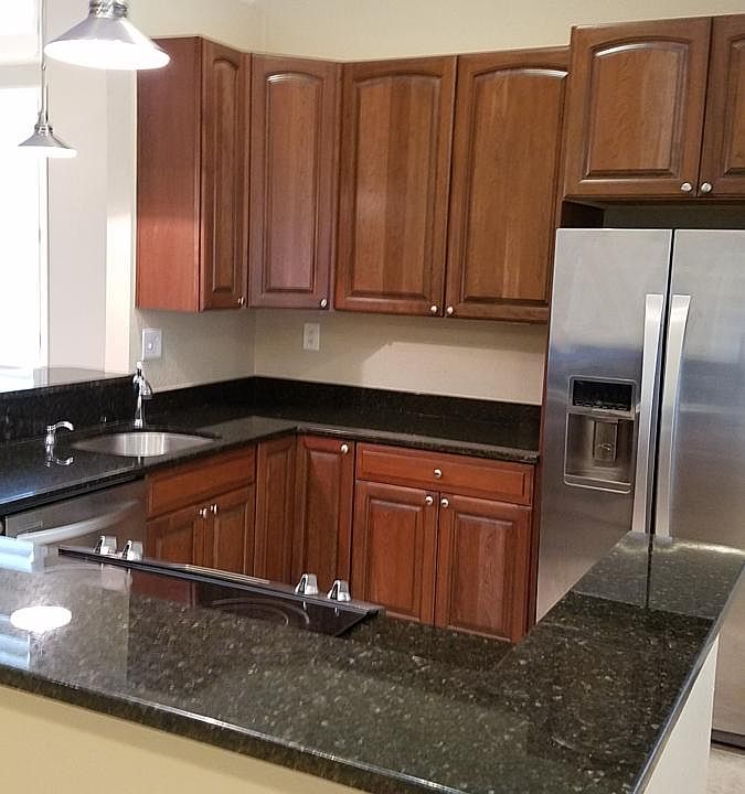 Kitchen 1 - entry