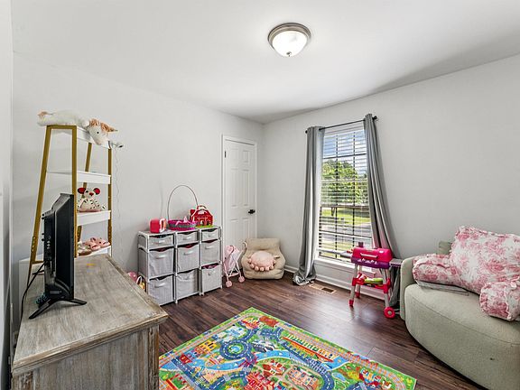 5th image of 1156 Willow Creek Ct
