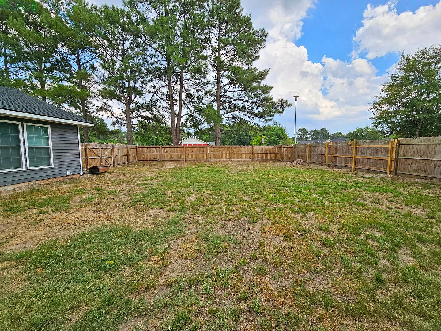 With Extra Room — Photo 4