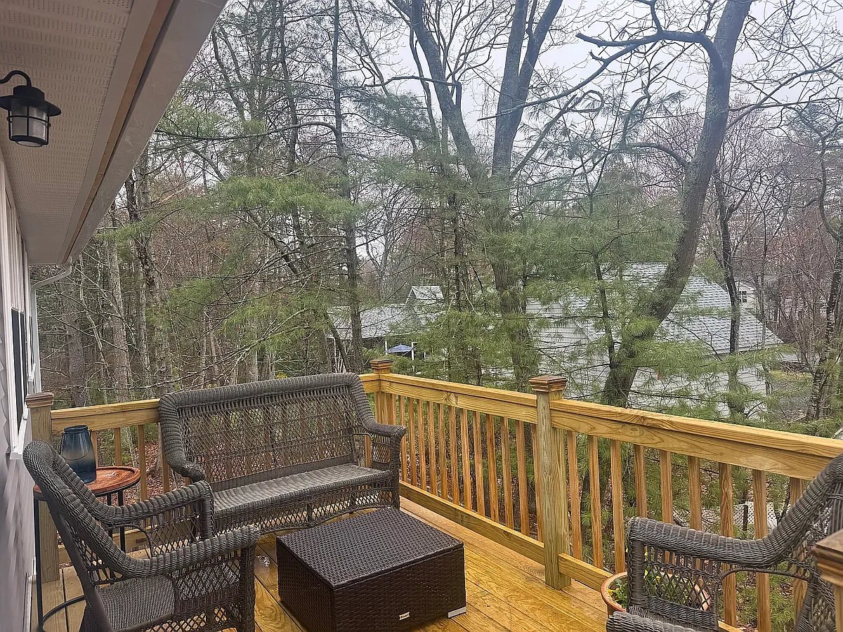 3 Sylvan Cir — Photo 2