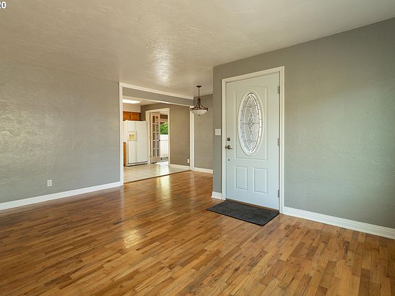 5th image of 733 Knoll Ave
