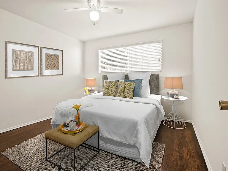 113 N Gale Dr — Photo 37
