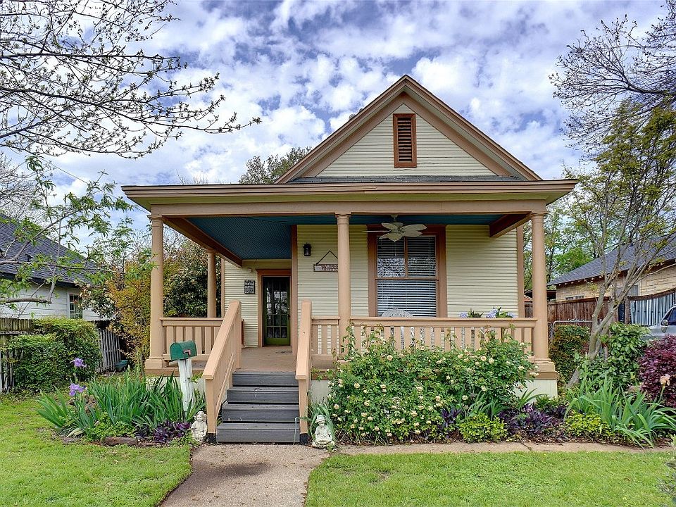 3108 Halbert St, Fort Worth, TX 76112 | Zillow