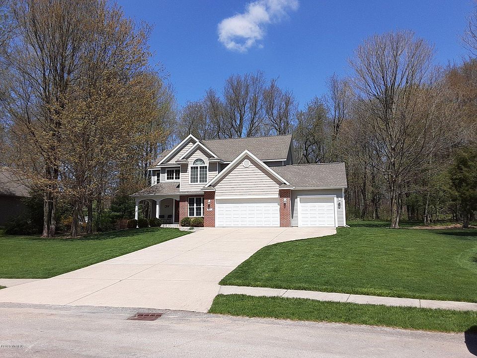 1st image of 9113 Richland Woods Dr