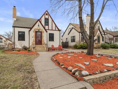 2103 Hartford Ave, Saint Paul, MN, 55116