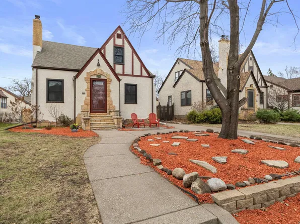 2103 Hartford Ave, Saint Paul, MN 55116