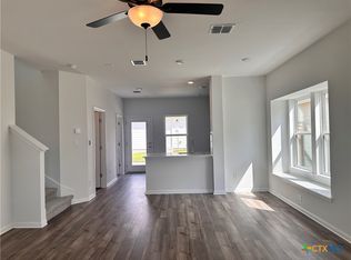 124 Rollingwood Dr, San Marcos, TX 78666