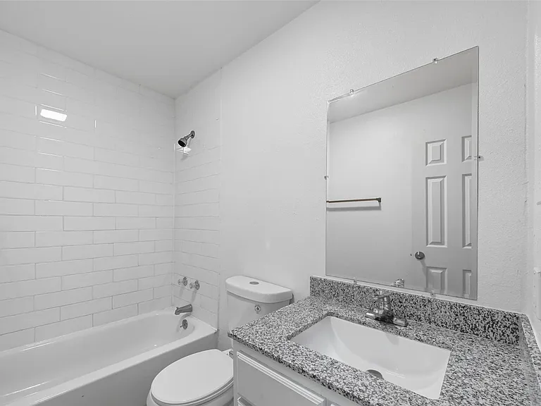 708 Union Ave — Photo 11