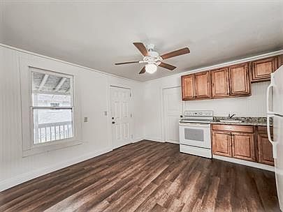 4th image of 2212 32nd Ave E #10914253