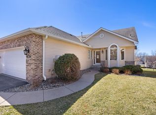 4441 Lakeshore Ter, Eagan, MN 55122