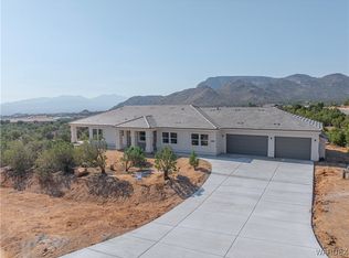 1040 W Juniper Hills Dr, Kingman, AZ 86409