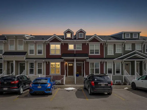 616 W Cranford Mews SE, Calgary, AB T3M 2P1