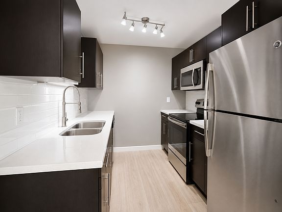 3rd image of 3744 Bancroft St APT 1