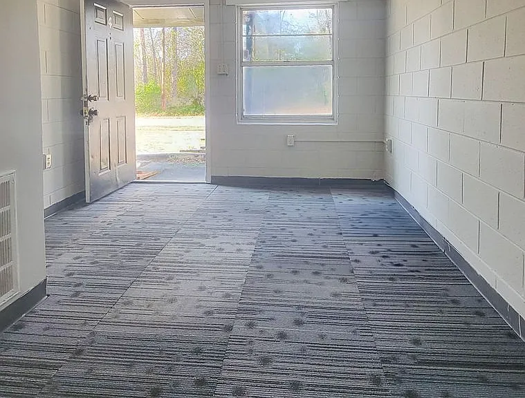 441 S Seale Rd #4 — Photo 3