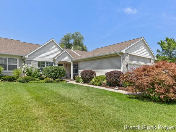 59 Pond Ridge Dr NE #20, Grand Rapids, MI 49546