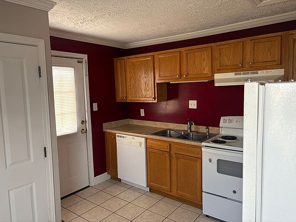 4th image of 1657 Redwood Dr