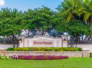 15051 SW 39th St, Davie, FL 33331