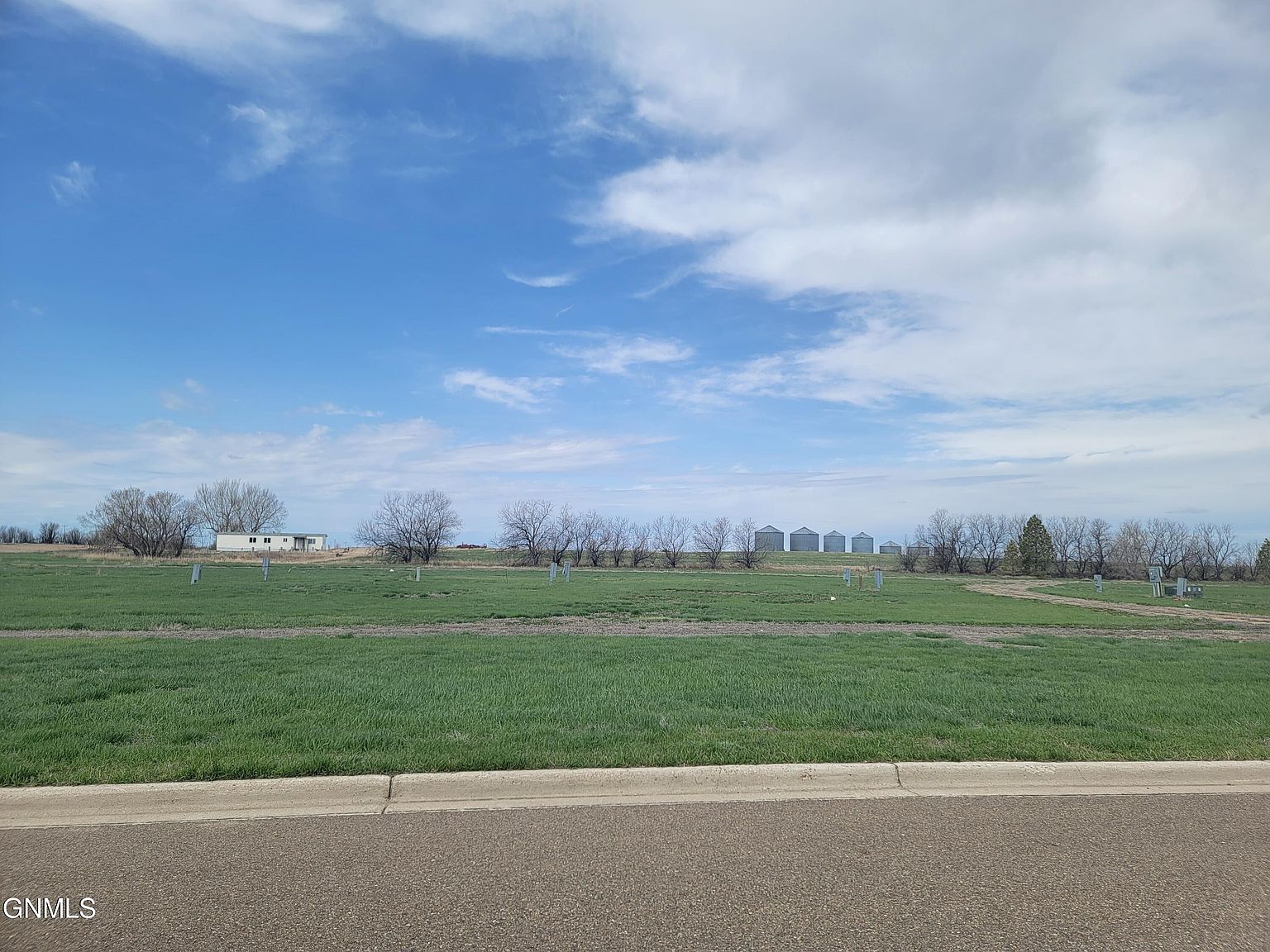 303 Hickman St, Grenora, ND 58845 MLS 4001553 Zillow