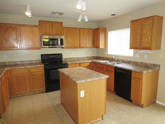 5th image of 10114 N 116th Ln