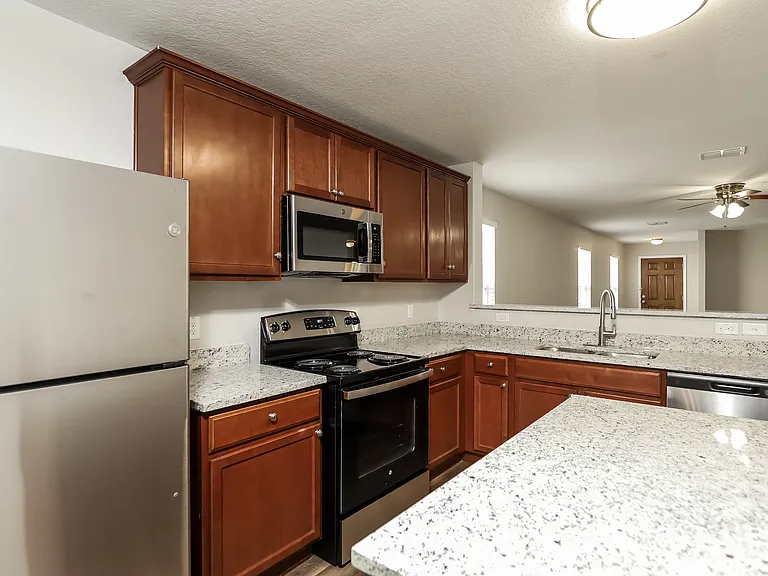 485 Auburn Park — Photo 8