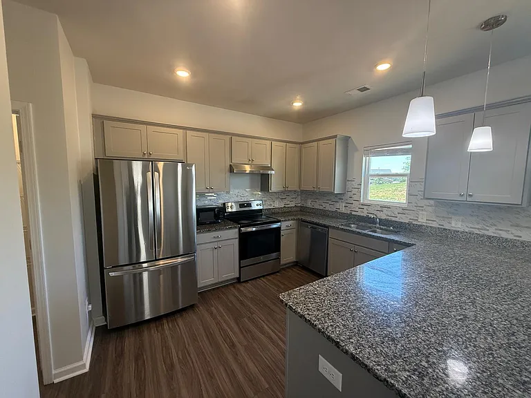 3909 Angel Hill Ln — Photo 8