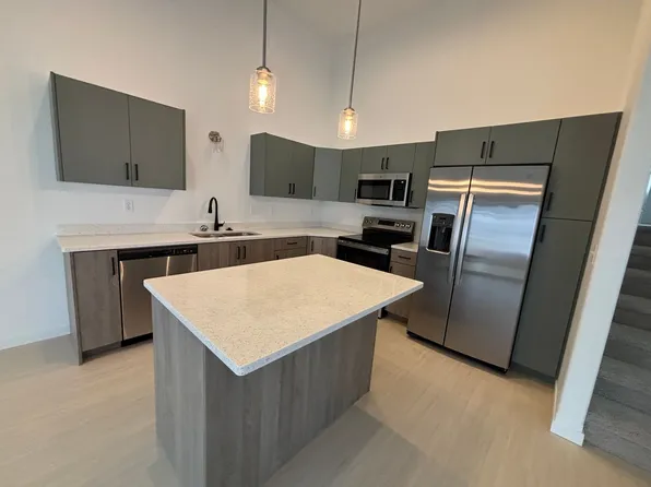 7277 30th St S, Fargo, ND 58102