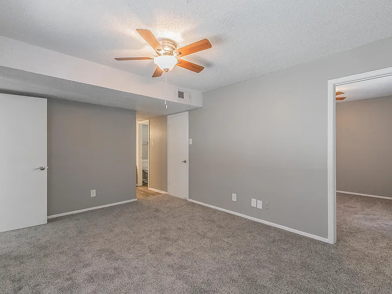 Station 121 at Town Center Apartments — Photo 45