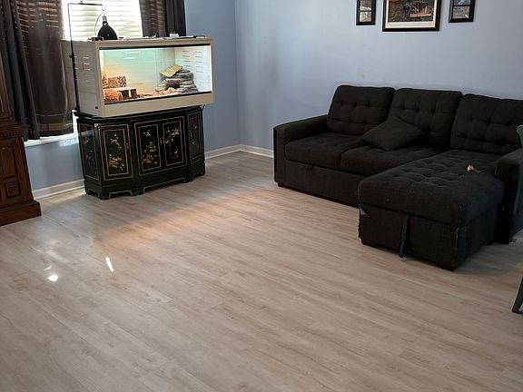 5th image of 347 Beulah Cir