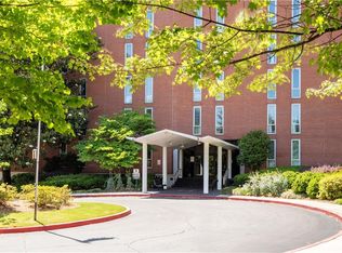 3060 Pharr Ct #422, Atlanta, GA 30305