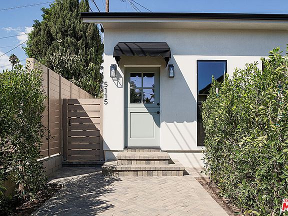 2nd image of 5115 Coringa Dr