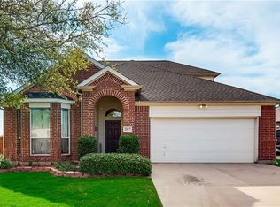 2017 Wild Turkey Dr, Midlothian, TX 76065